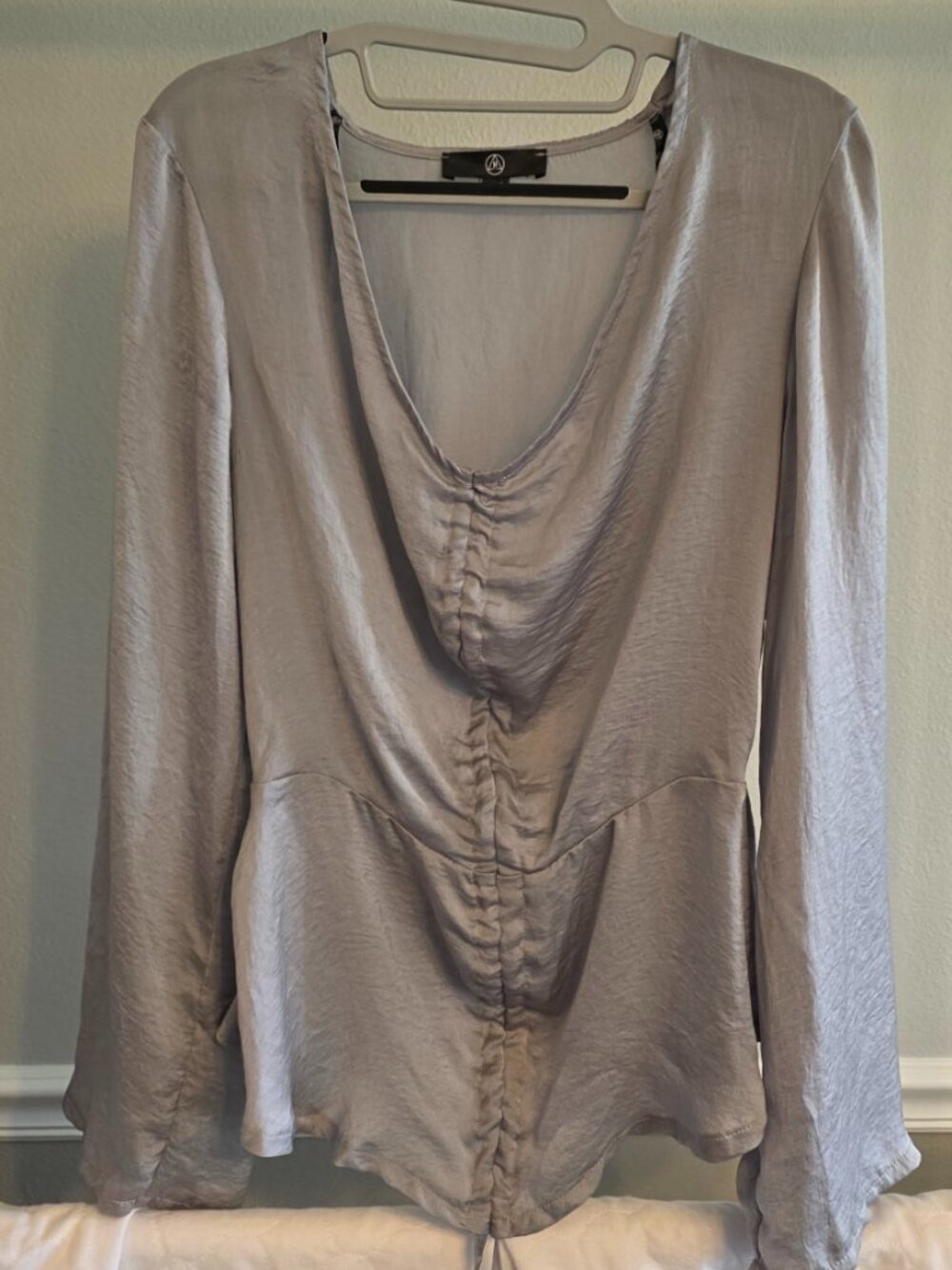 MISSGUIDED Bell Sleeve Whimsigoth Top With Ruched Front Detail Deep V Neck Sz 8 - Picture 4 of 16